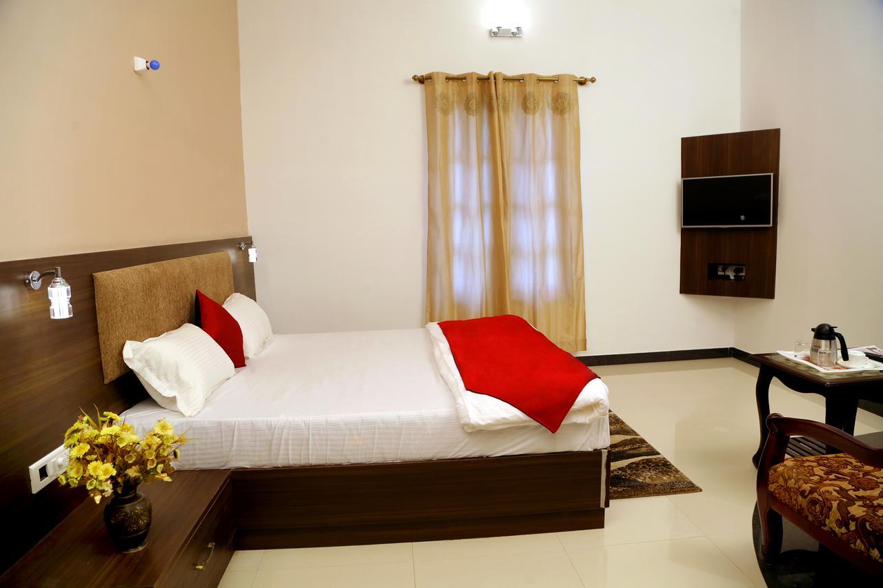 Premier Inn Йеркод Экстерьер фото